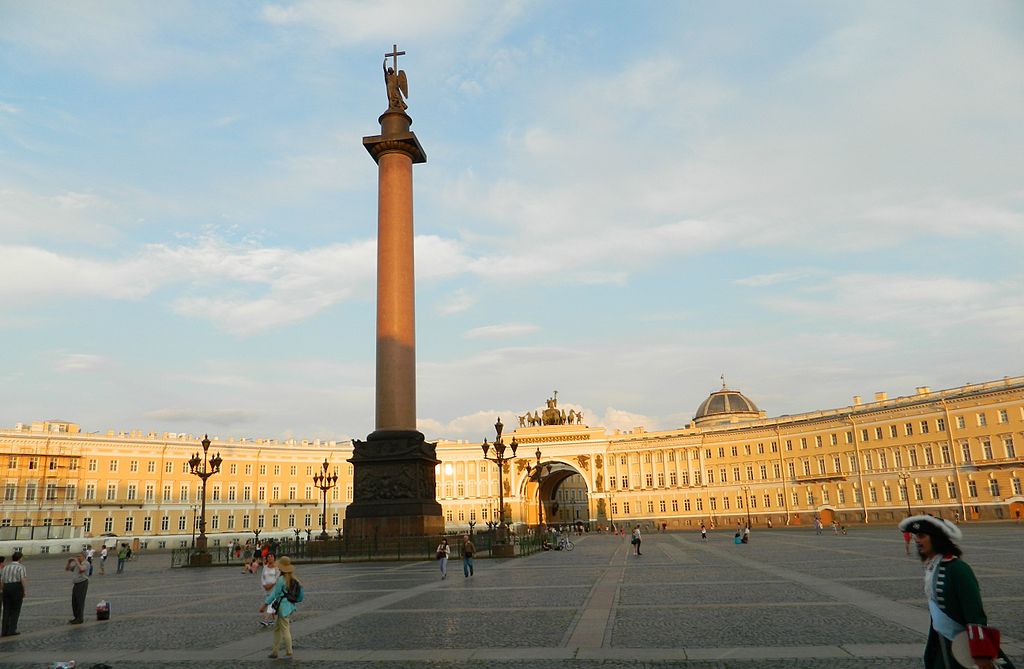 Дворцовая площадь. Фото: Paasikivi