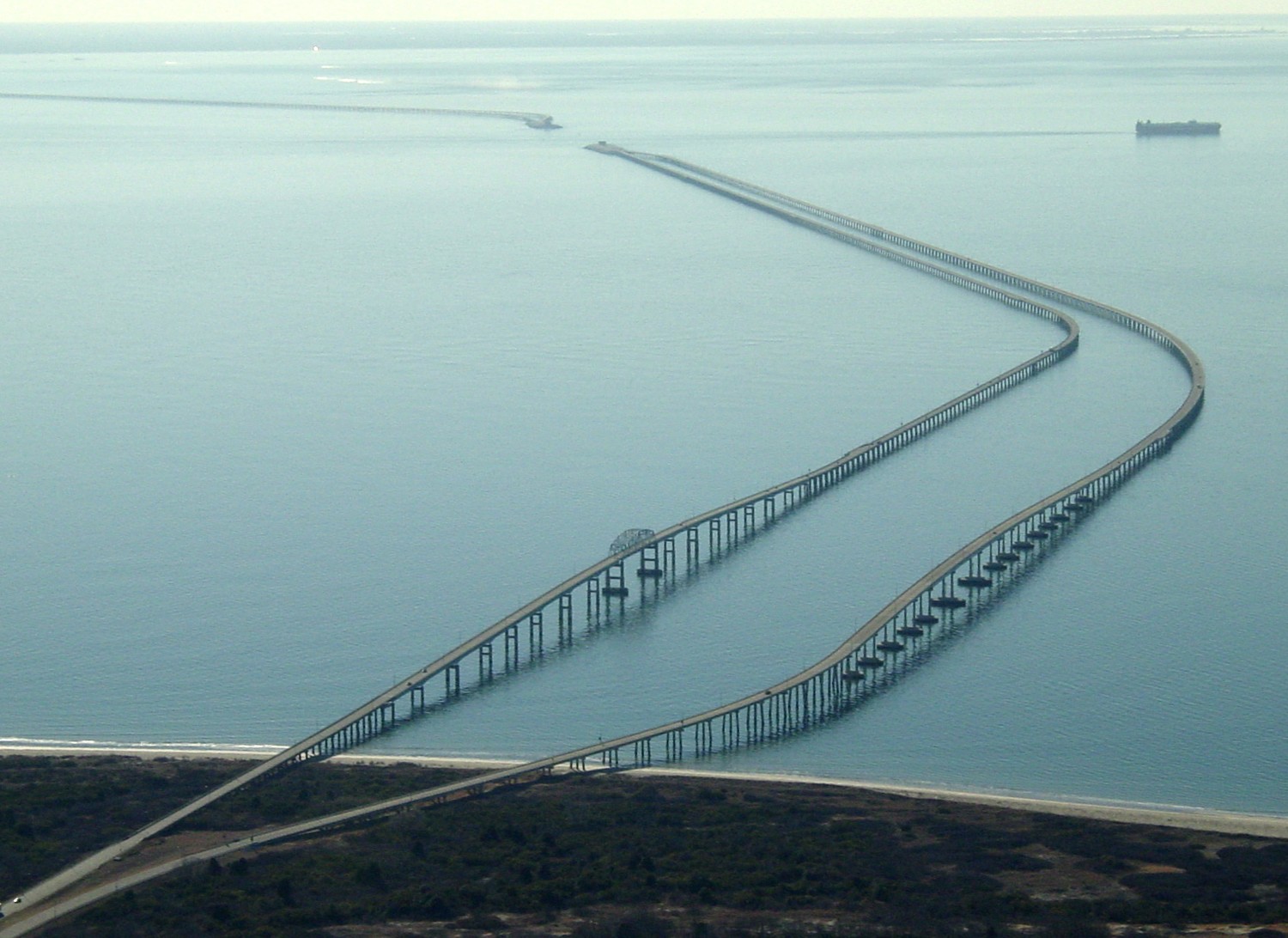 Мост через Чесапикский залив. 