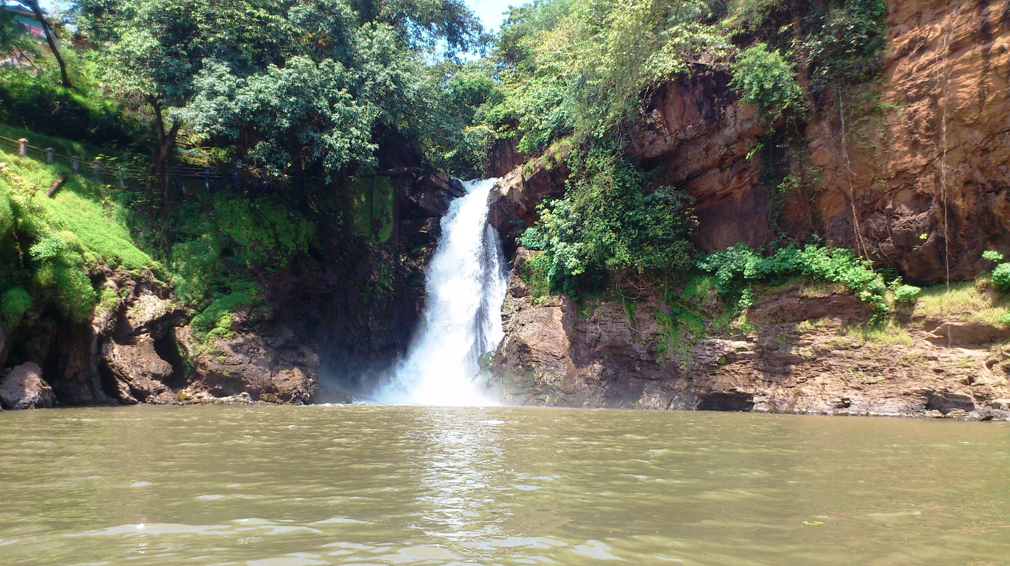 Водопад Арвалем Гоа