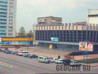 Веб-камера на Театральной площади в Луганске