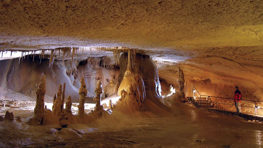 К таинственным пещерам Чатыр-Дага - экскурсии