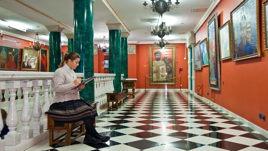 Лестница одиночества: шедевры галереи Глазунова - экскурсии