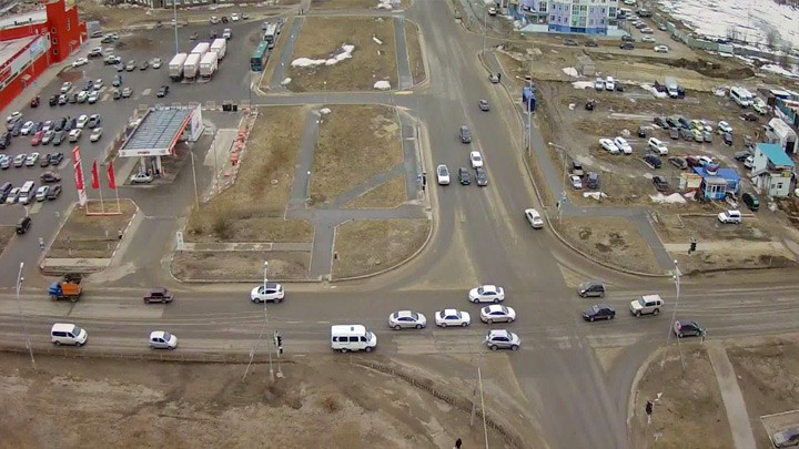 Веб-камера на перекрёстке Омская - Ханты-Мансийская