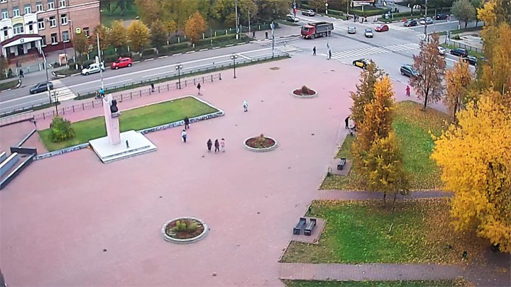 Веб-камера площади кинотеатра Современник, Электросталь