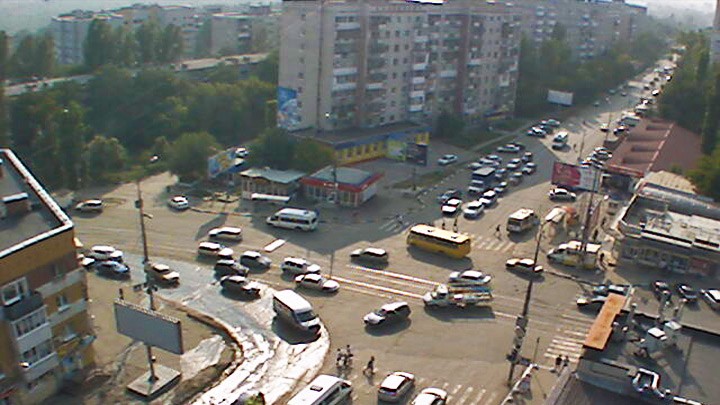 Веб-камера на перекрёстке Танкистов/Навашина