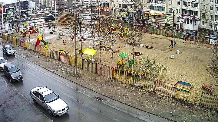 Детская площадка у Столицы, веб-камера 1