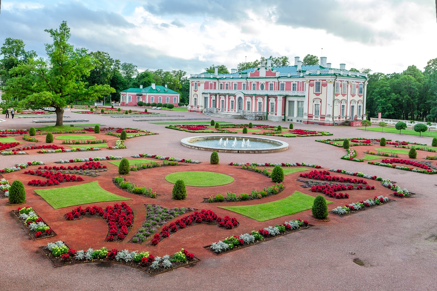 Дворец Кадриорг в Таллине
