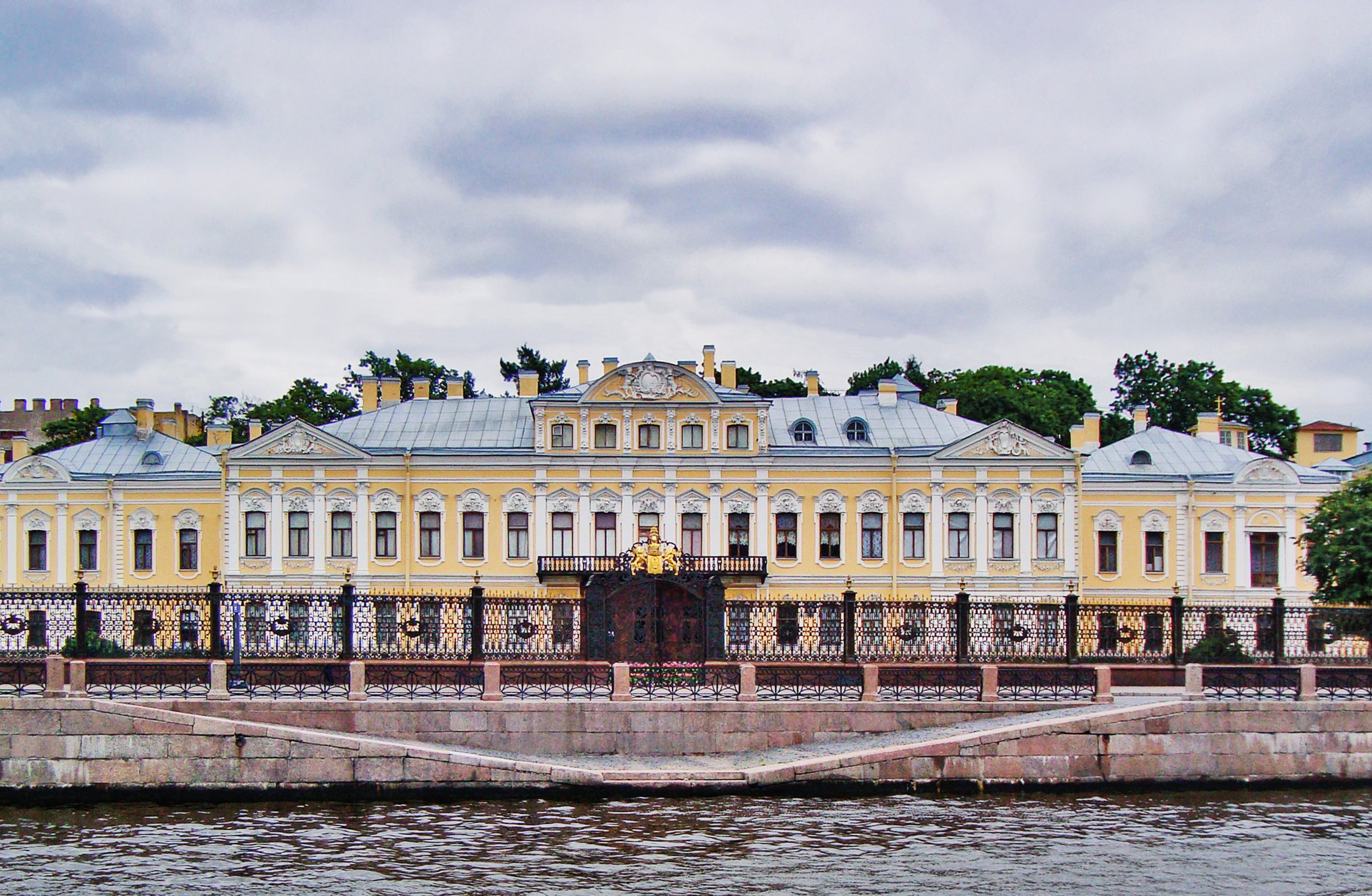 Дворец Шереметьевых в Санкт-Петербурге