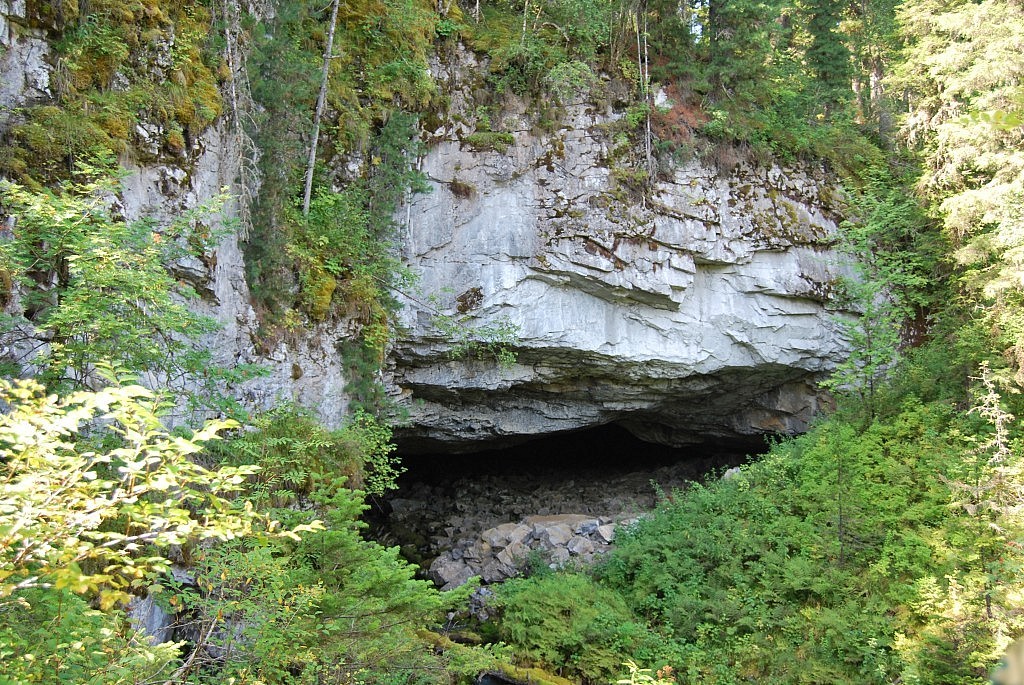 Пещера Азасская