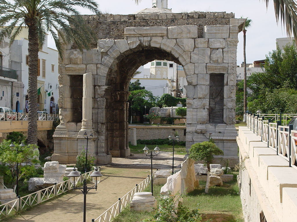 Триумфальная арка в честь Марка Аврелия