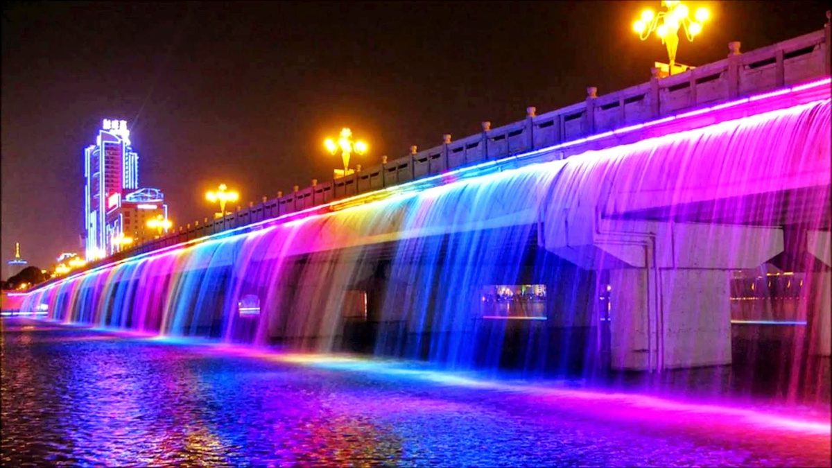 Мост фонтан радуги в Сеуле